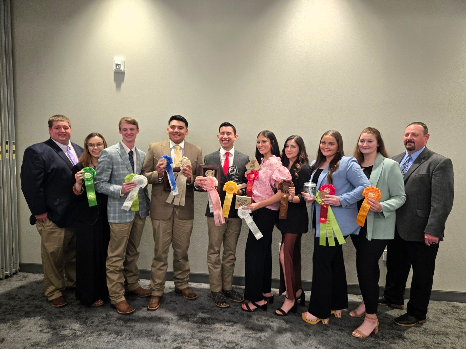 2024 Reserve National Champions (l to r): Coach Skyler Glenn, Peyton Kneebone, Andrew Dorris, Luis Varela, Aaron Morales, Baylee Hutcheson, Areli Rodriguez, Janessa Dwyer, Jean Cumming and Coach Dr. Clint Alexander